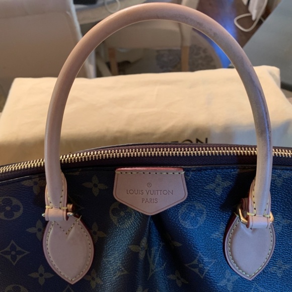 Authentic Louis Vuitton Boetie MM monogram bag like new - Picture 5 of 10